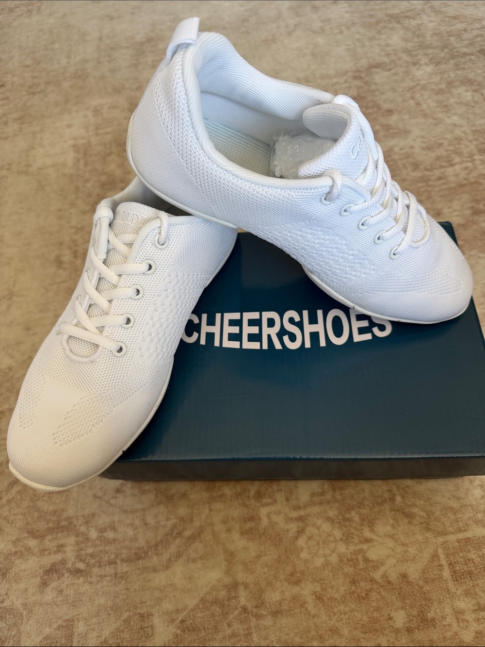 Women's White Cheer Shoes Sneakers Size 8
